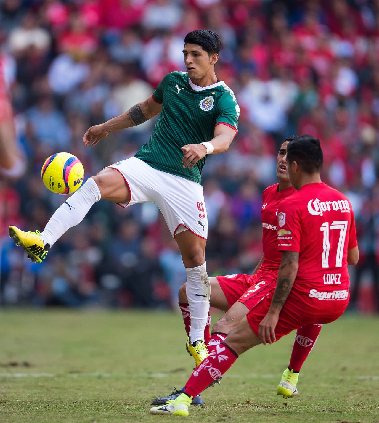<del>Toluca y Chivas empataron a un gol en partido de la jornada 1 del Clausura 2018.</del>Alan Pulido buscará tener un buen torneo en la delantera de Chivas luego de que en el Apertura 2017 una lesión limitó su participación.