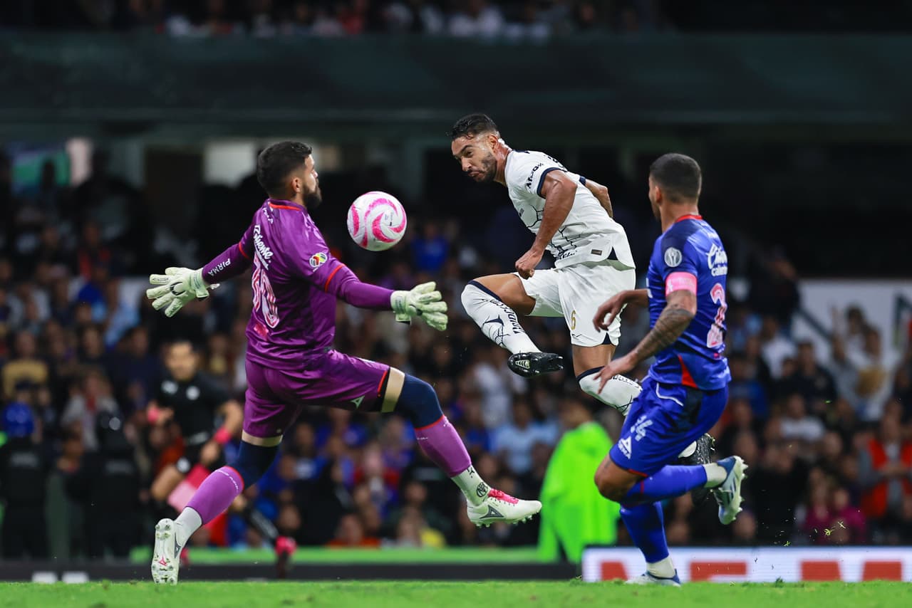 ¡Humillación en el Azteca! Cruz Azul 1-4 Pumas