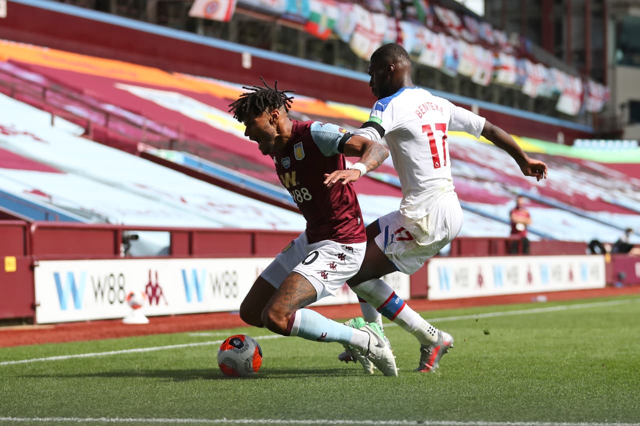 Con doblete de Trezeguuet, el Aston Villa consigue los tres puntos en casa frente al Crystal Palace.