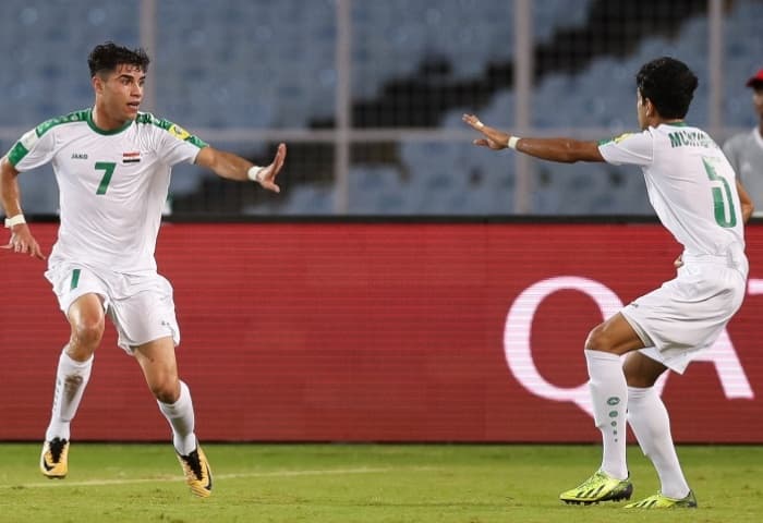 Confiscaron nueve pasaportes ya que los jugadores parecían mucho más mayores.