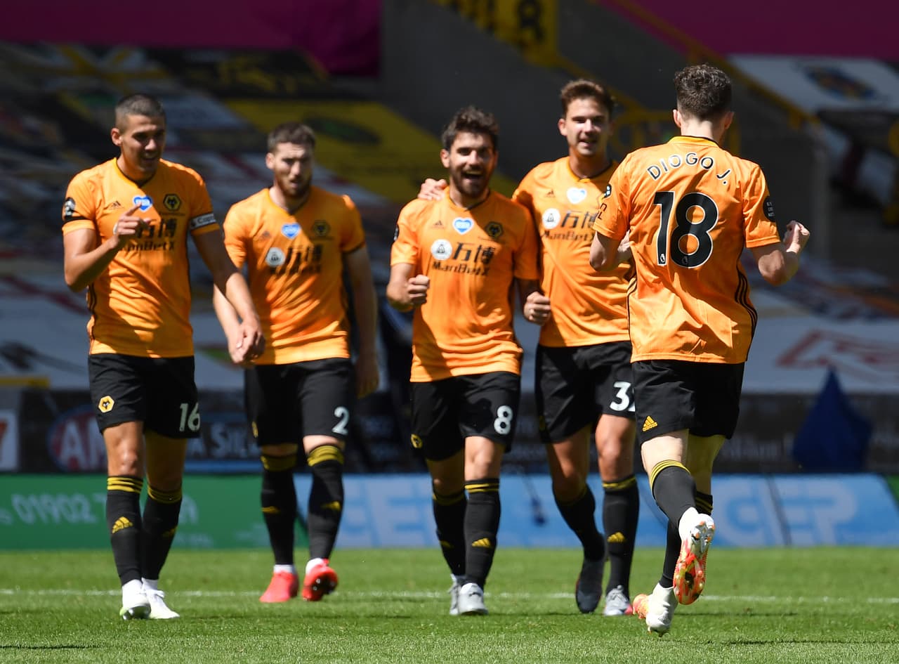 Wolverhampton despachó 3-0 al Everton en la recta final de la PL | Raúl Jiménez anotó en la feria de goles de los Wolves, quienes continúan por buen camino hacia las competiciones de la UEFA.