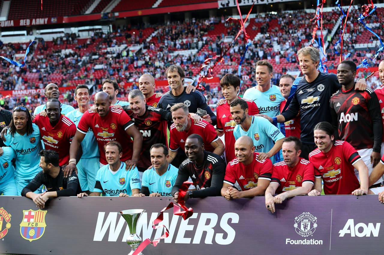 Como parte de la recaudación de fondos de la Manchester United Foundation, el Barcelona accedió a participar en un duelo a ida y vuelta, primero Old Trafford.