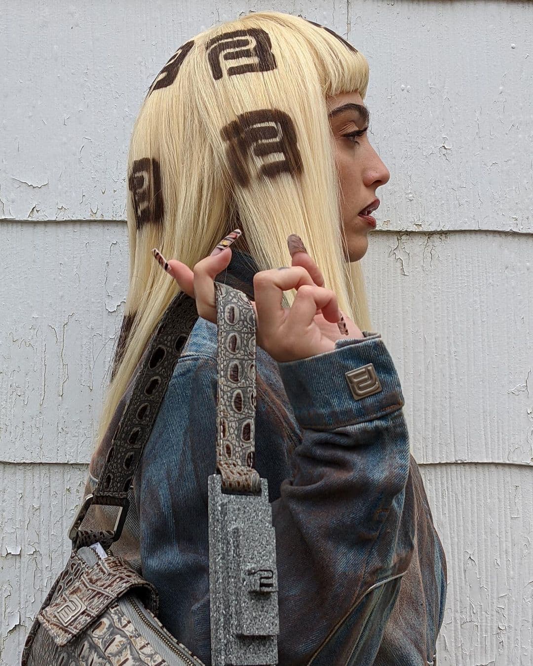 "No tengo un objetivo específico. Probablemente debería ", confesó Lourdes a la amiga de su madre, Debi Mazar, en su conversación para la revista Interview.