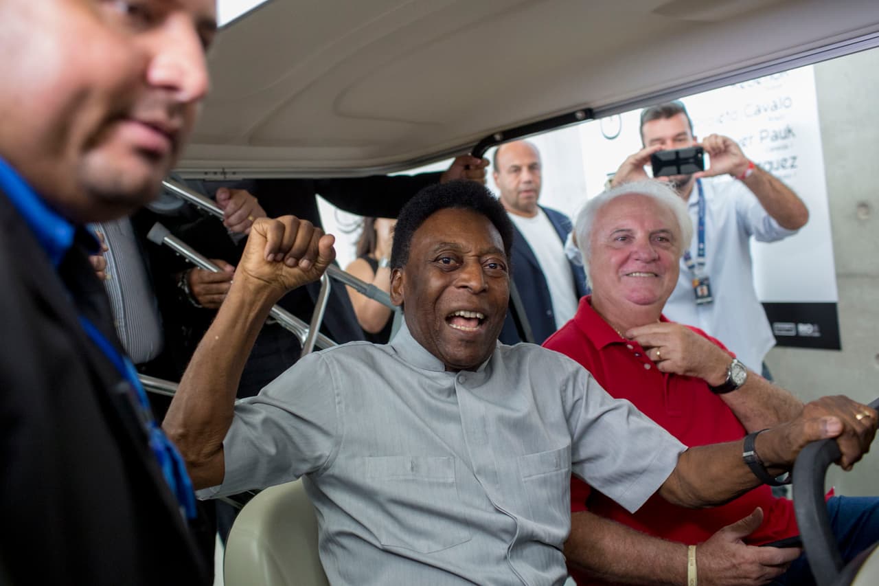 "¿Si es la primera vez que Dios me da una zapatilla nueva, por qué no mostrarla?", contó en tono jocoso una charla previa que tenía con un asesor sobre si entrar o no con el andador.