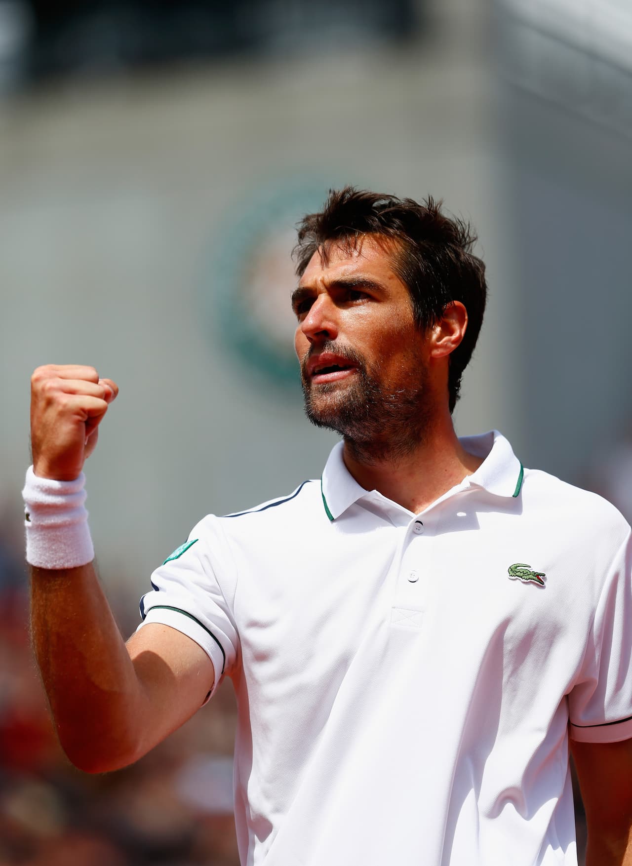 Te traemos las últimas noticias del torneo Roland Garros, la eliminación de Sharapova, nadal y Djokovic pasan, y la venezolana-española Muguruza pasa de ronda.