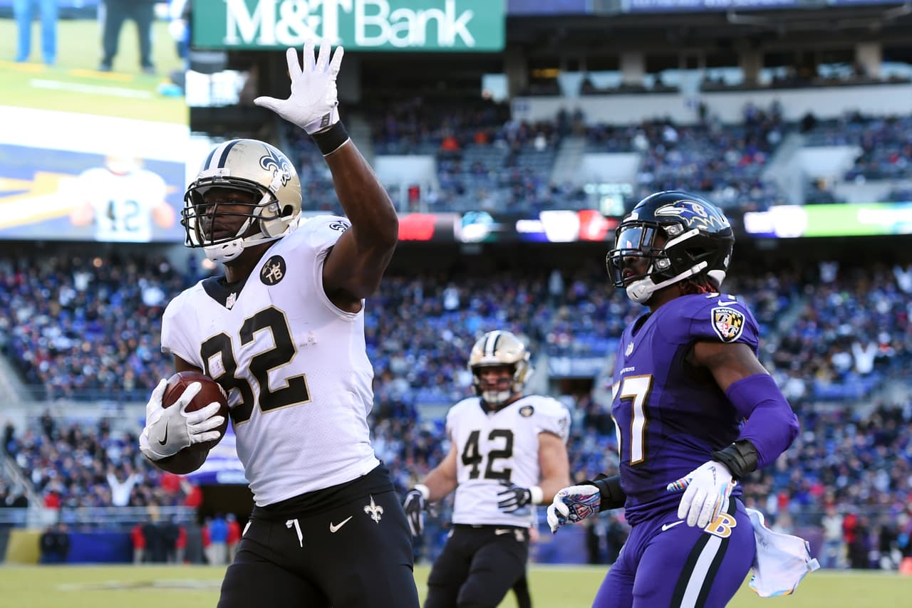 Los Saints se fueron adelante en el marcador 7-3 restando 1:53 en el segundo cuarto con un pase de touchdown de Drew Brees para Benjamin Watson de 1 yarda.