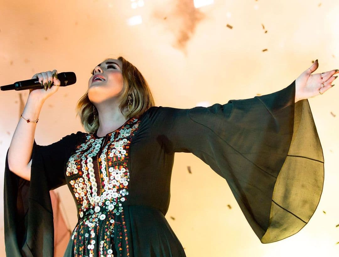 Adele, quien encabezó el festival de Glastonbury en 2016, anunció su separación de Simon Konecki en abril de 2019.