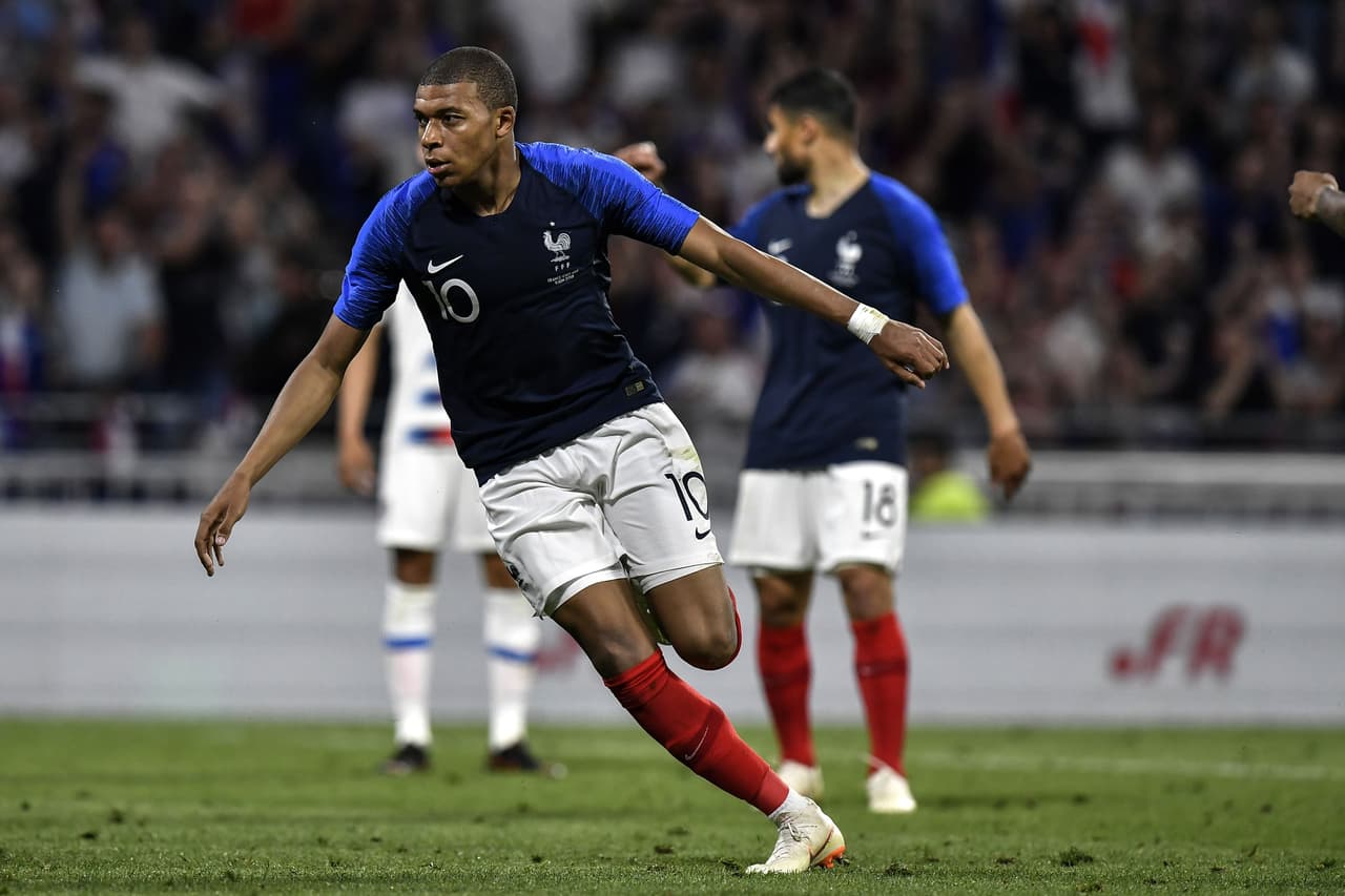 Delantero: Kylian Mbappé (19 años / Francia)