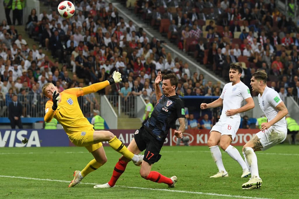 Pickford también le impidió a Mandzukic que Croacia se fuera arriba del marcador al cierre de ese primer tiempo extra con una salida brillante.