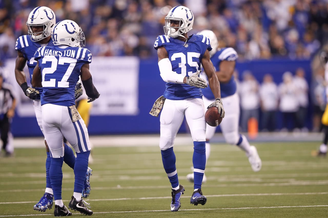 Pierre Desir fue un peligro constante para la ofensiva de Steelers. Además de 6 tacleadas, logró una intercepción ante los envíos del 'Big Ben'.