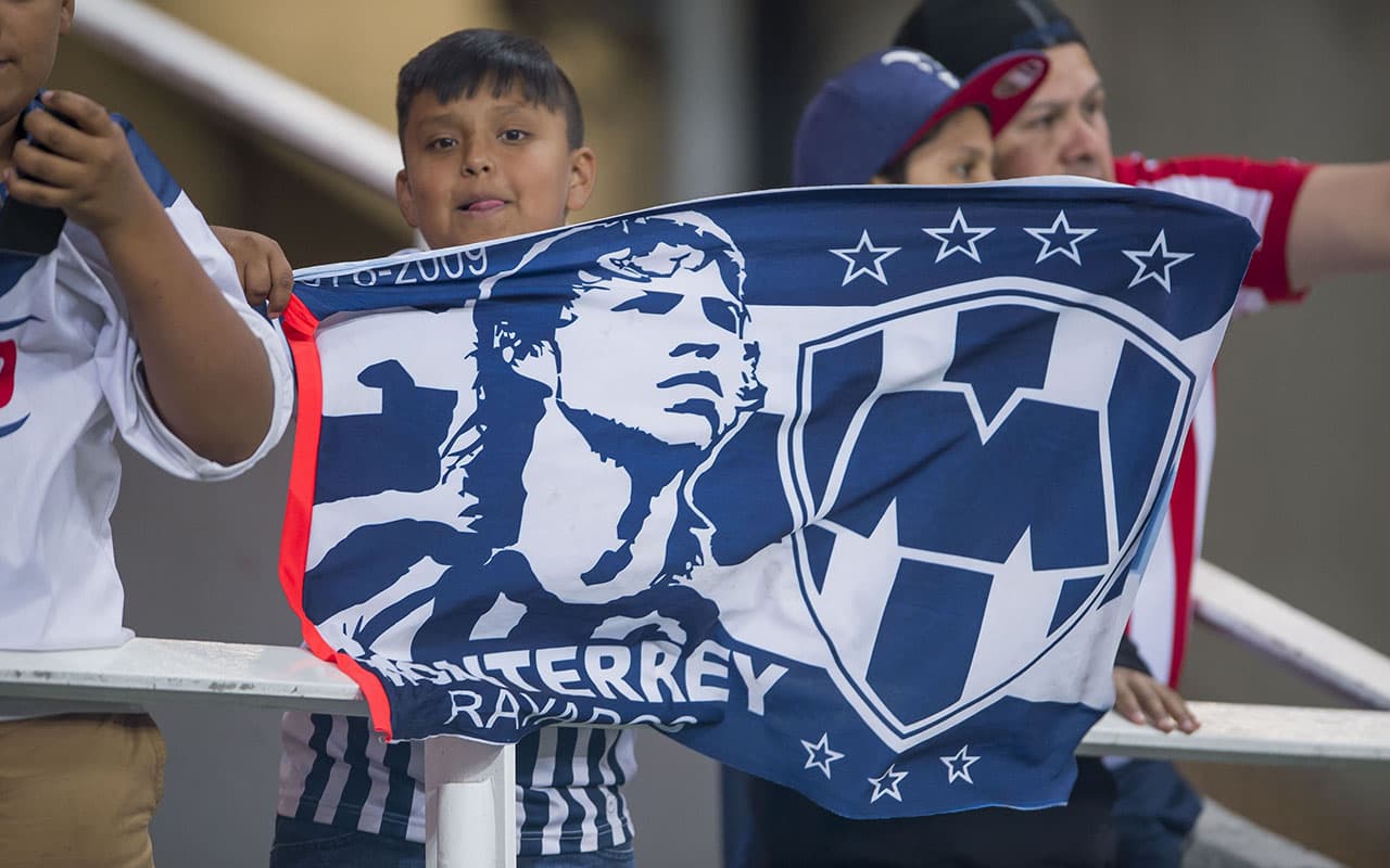 Los fanáticos de Chivas y Rayados están listos para el encuentro entre los dos equipos en el Estadio Akron de Guadalajara por la Jornada 9 del
<a href="https://www.univision.com/deportes/futbol/liga-mx/*">Clausura 2019</a>.