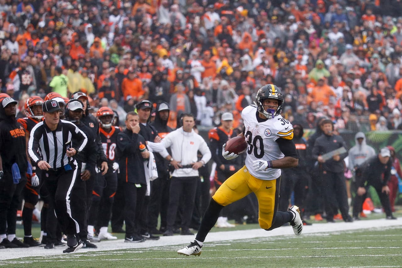 Un touchdown a 10 segundos del final del partido entre Steelers y Bengals le dio la victoria a Pittsburgh en Paul Brown Stadium para propinarle la segunda derrota de 2018 a Cincinnati.