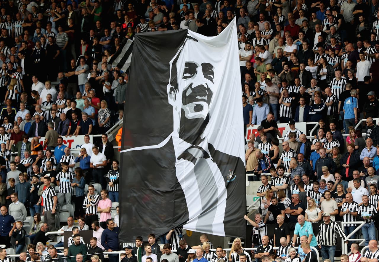 La fiesta en las tribunas se prendió y la alegría alrededor de Benítez estuvo más que justificada en el St. James' Park.