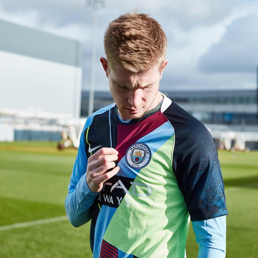 El belga Kevin de Bruyne fue uno de los modelos elegidos para la presentación en redes sociales.