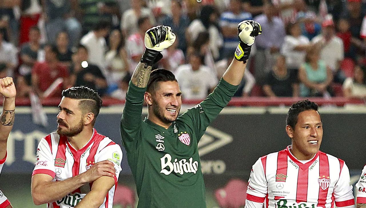 Yosgart Gutiérrez se despide de las canchas como jugador