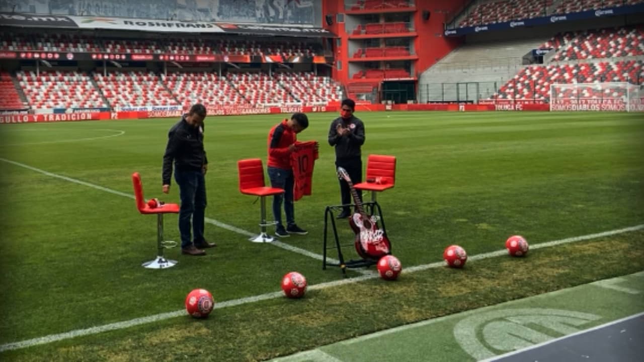 Leo Fernández presentado con Toluca: “Ahora sólo queda jugar y disfrutar”