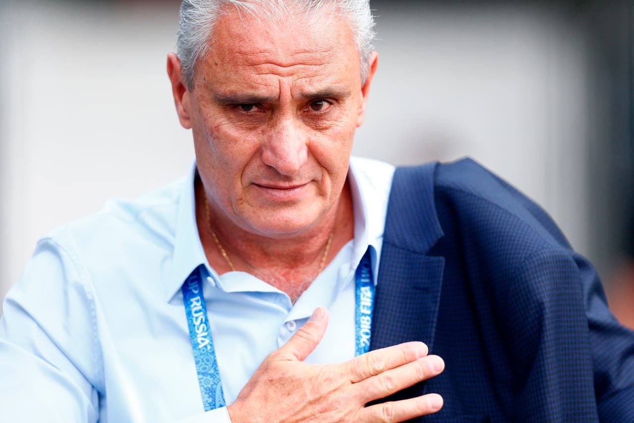 Con cara de decepción ofrecía a los aficionados algún tipo de perdón por salir en esta instancia del Mundial.