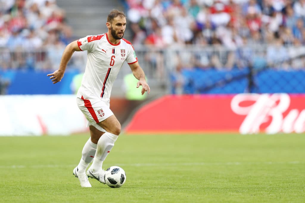1) Serbia. La selección balcánica encabeza esta estadística con 113 kilómetros en promedio por juego. Ante Suiza recorrieron colectivamente 116 kms. Aunque no avanzaron a la segunda fase.