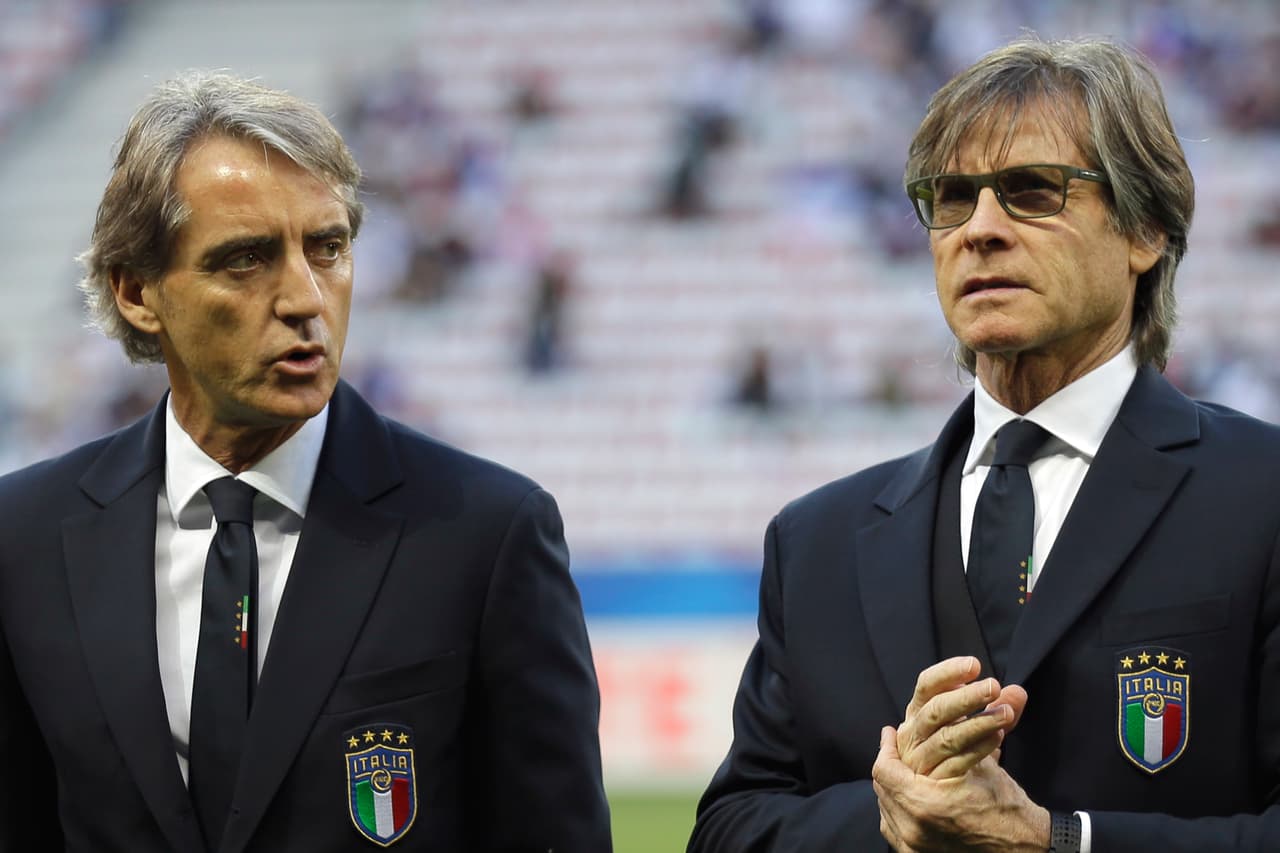 Roberto Mancini debutó así en el banquillo de Italia como director técnico, en el comienzo de un nuevo proceso tras la eliminación para este Mundial.