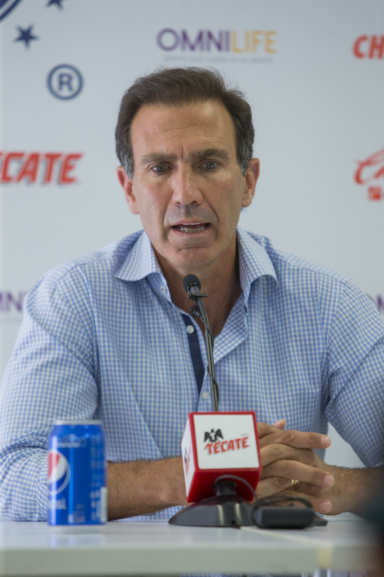 "No hay confusión, no estamos buscando a nadie", mencionó Francisco Gabriel para intentar zanjar la polémica que se abrió con su entrenador.