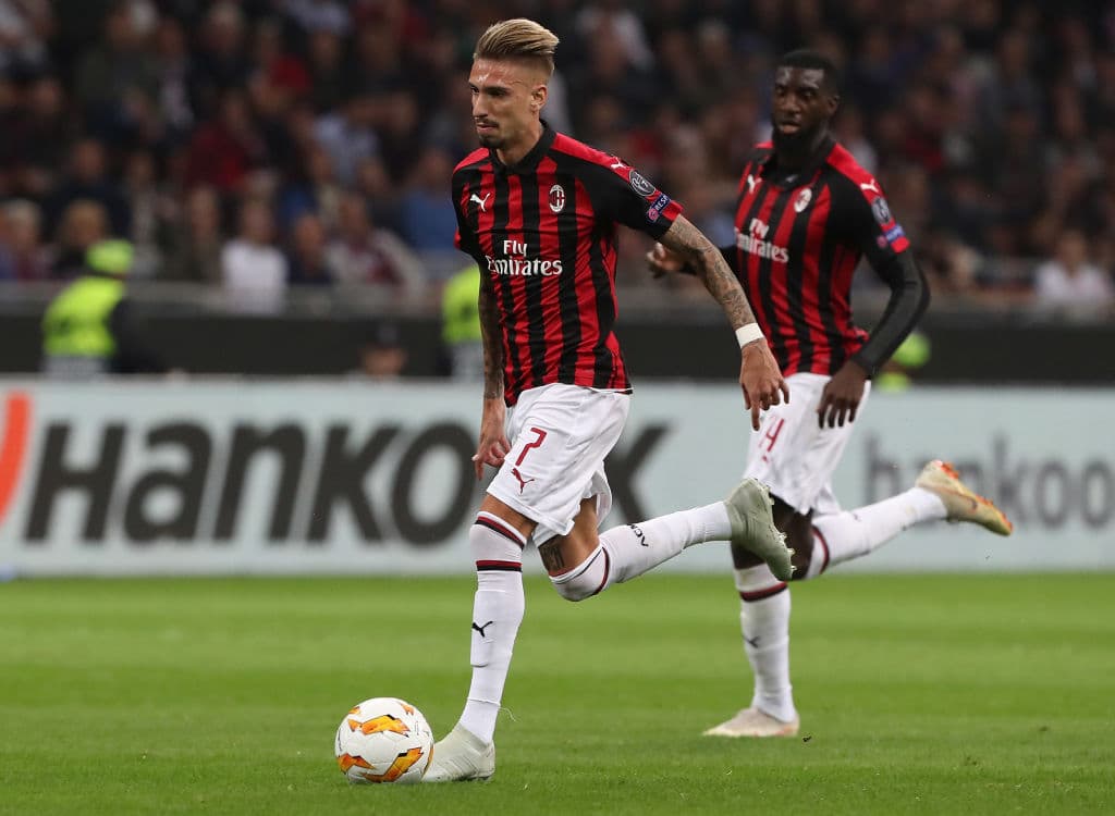 Milán pagó 25 millones de euros por Samu Castillejo pero el equipo italiano lo ha tenido en cuenta como suplente en la mayoría de encuentros.