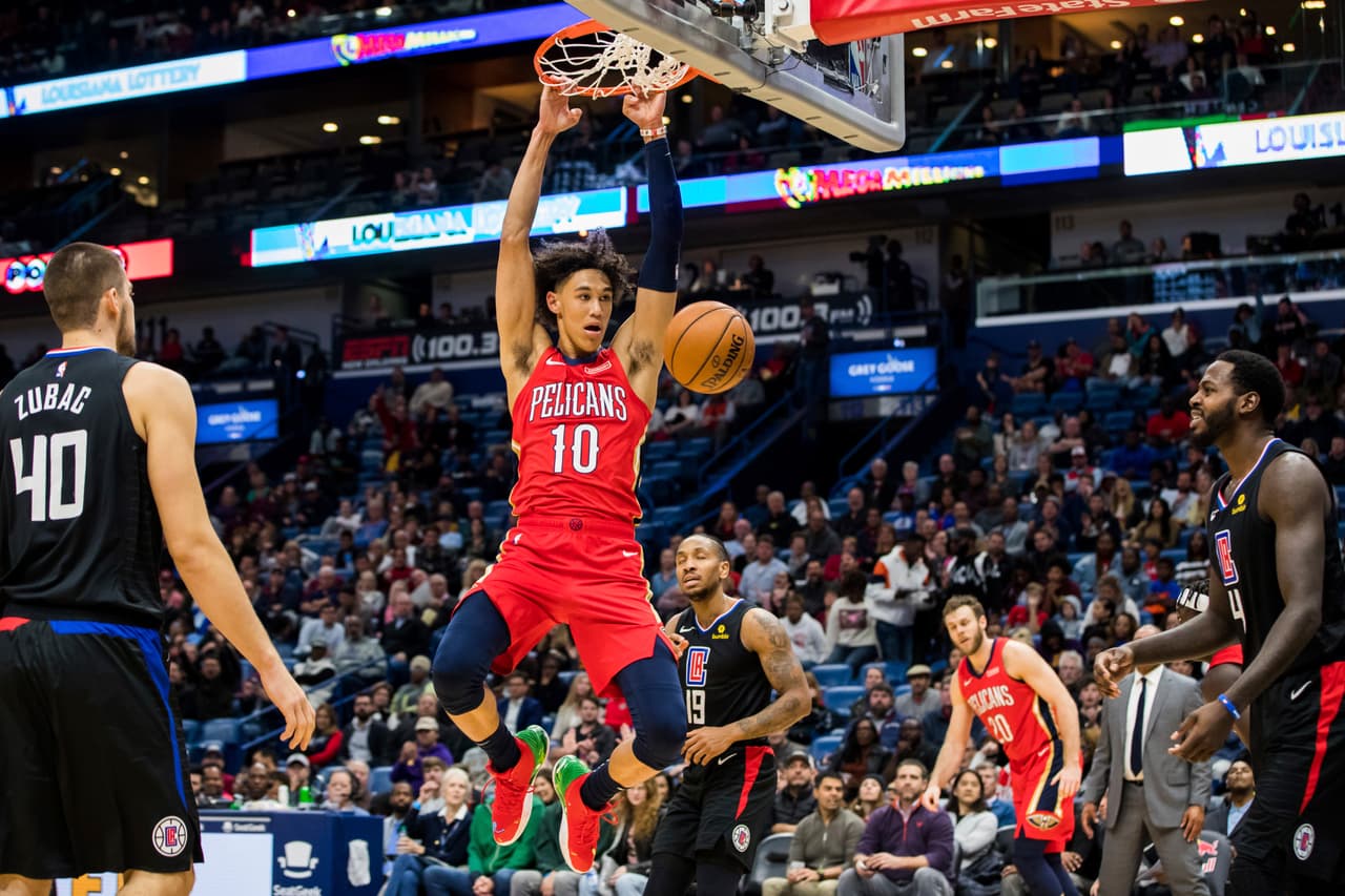 Los Angeles Clippers 127-132 New Orleans Pelicans. Jaxson Hayes anota y se cuelga del aro tras clavar el balón ante la incredulidad de Los Clippers.