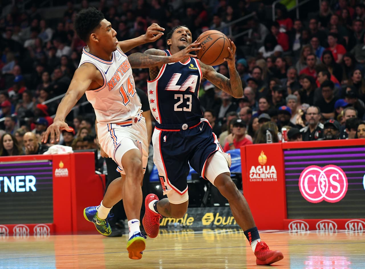 <b>NEW YORK 107-128 LA CLIPPERS</b>. Este partido tenía todas las apariencias de ser una paliza histórica, pues al medio tiempo los Clippers (36-29) ganaban 82-46 a los Knicks (13-50).