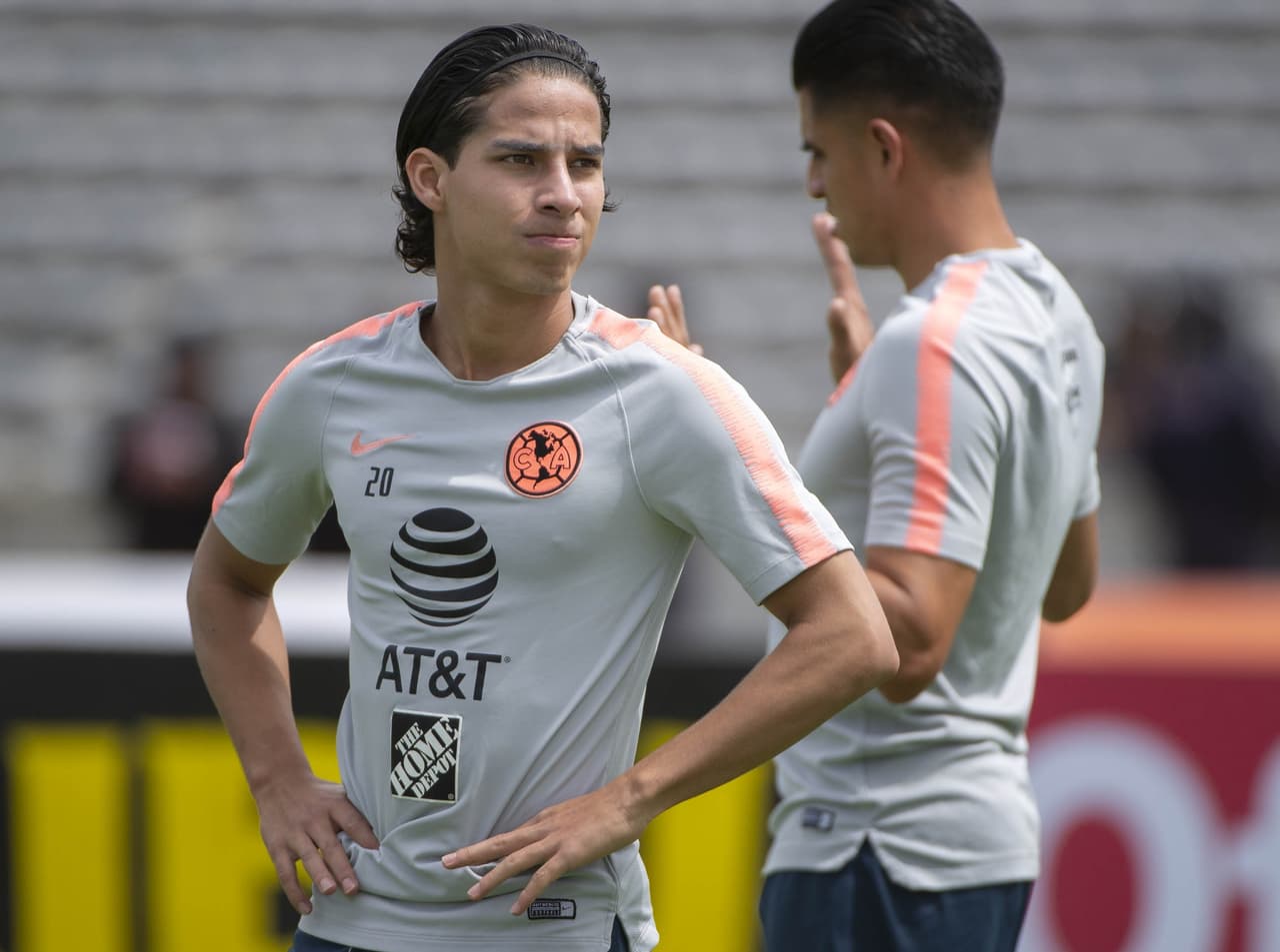 ¡Una semana más! Diego Lainez confirma que no estará en la visita del América a los Tigres