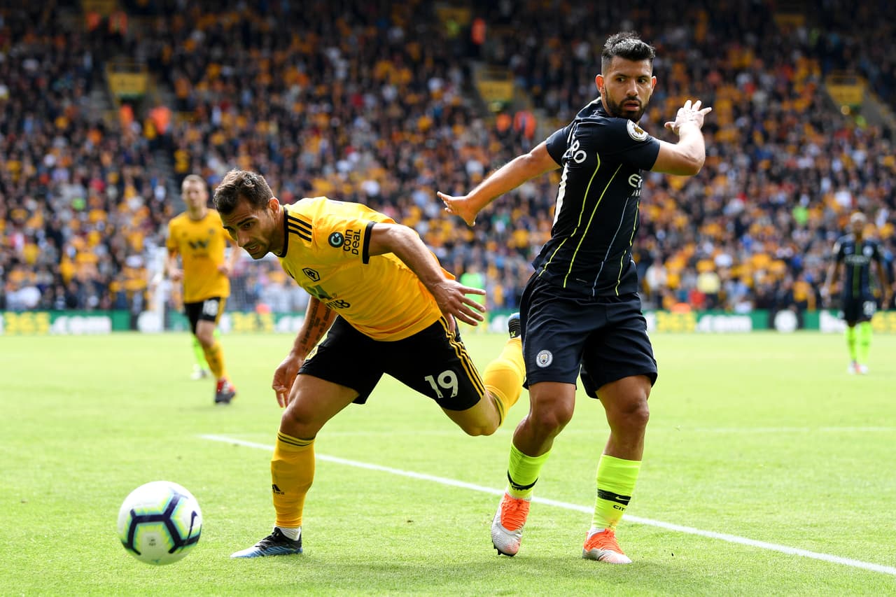 El equipo de Pep Guardiola llegaba de golear por 6-1 a Huddersfield, mientras que el de Raúl Jiménez –titular– había perdido por 2-0 con el Leicester City.
