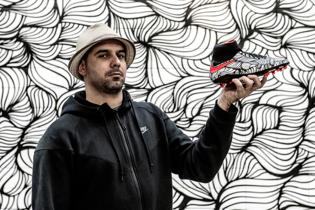 Bruno Carneiro Mosciaro, reconocido artista y diseñador brasileño mejor conocido como 'Bruno Big', es el creador del arte alrededor de los botines "Ousadia Alegria".