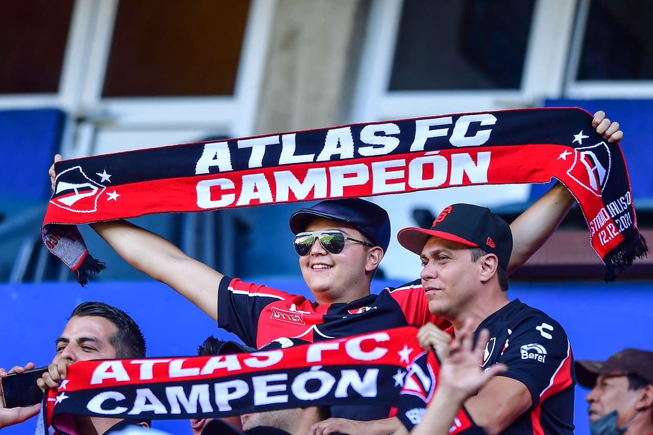 Fans de Atlas y Pachuca llegaron desde varias horas antes al Estadio Hidalgo para poner el ambiente y el color de cara a la Gran Final del Grita México C22 que entregará un Bicampeón o un nuevo monarca de Liga MX.