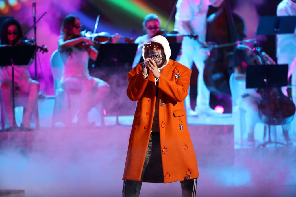 La serie seguirá a la estrella del basquetbol y al empresario Maverick Carter recibiendo a invitados dentro de una barbería para hablar sobre éxito y negocios.
<br>