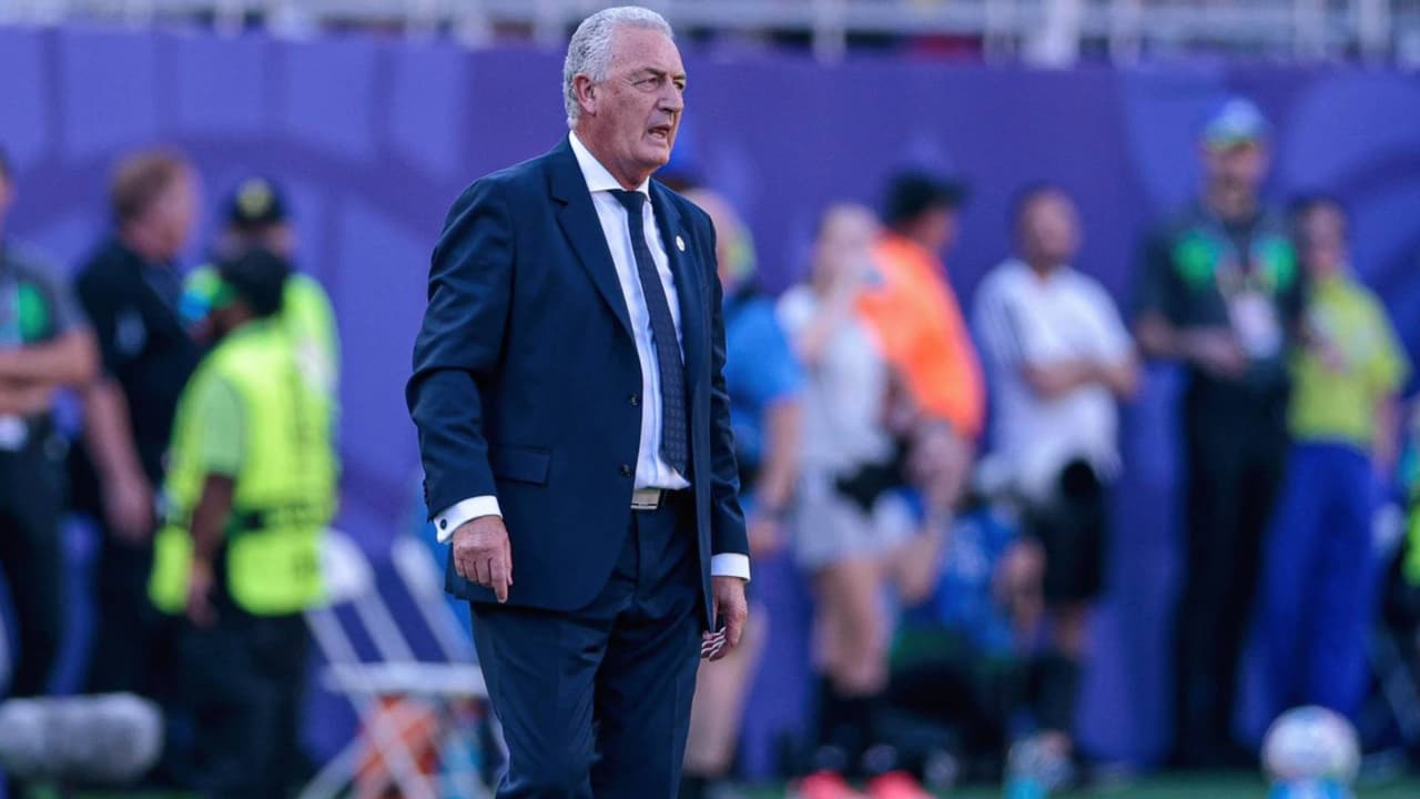 Alfaro señala a Francia tras eliminación: "Terminaron haciendo tiempo"