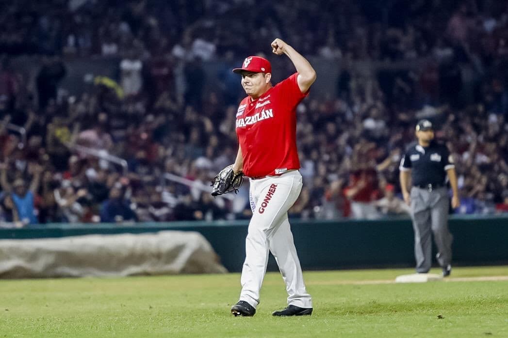 Ante este suceso, Jesús Estrada Ferreiro, alcalde municipal de Culiacán, fue captado por aficionados despotricando ante un supuesto amaño.