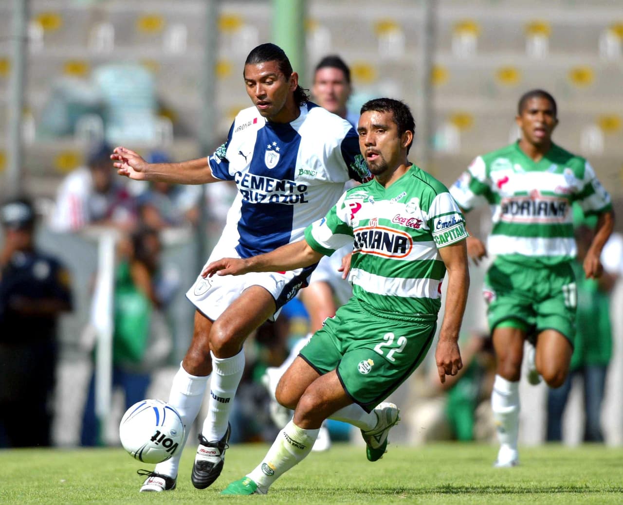 Sin embargo, fue poco lo que duró allí. A los pocos meses dejó de ser jugador de los Tuzos.