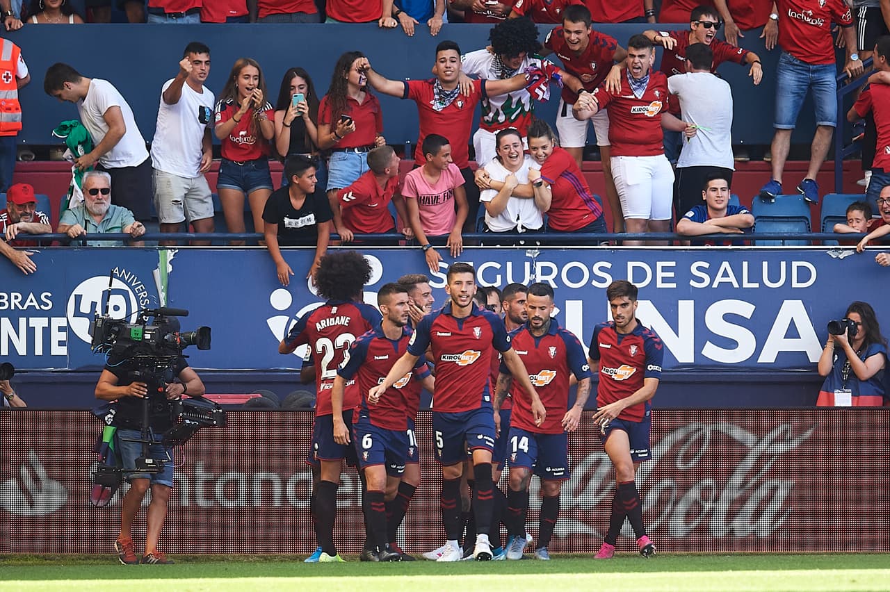 El Barcelona empató 2-2 ante el Osasuna en El Sadar. Ansu Fati, de 16 años, se convirtió en el jugador más joven en anotar con el Barcelona. Roberto Torres anotó doblete para Los Rojillos y Arthur el otro tanto azulgrana.