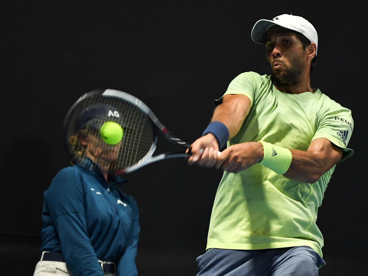 El español Fernando Verdasco se despidió en la segunda ronda del Abierto al perder ante el alemán Maximilian Marterer, por 6-4, 4-6, 7-6 (5), 3-6 y 6-3, en tres horas y 28 minutos.
