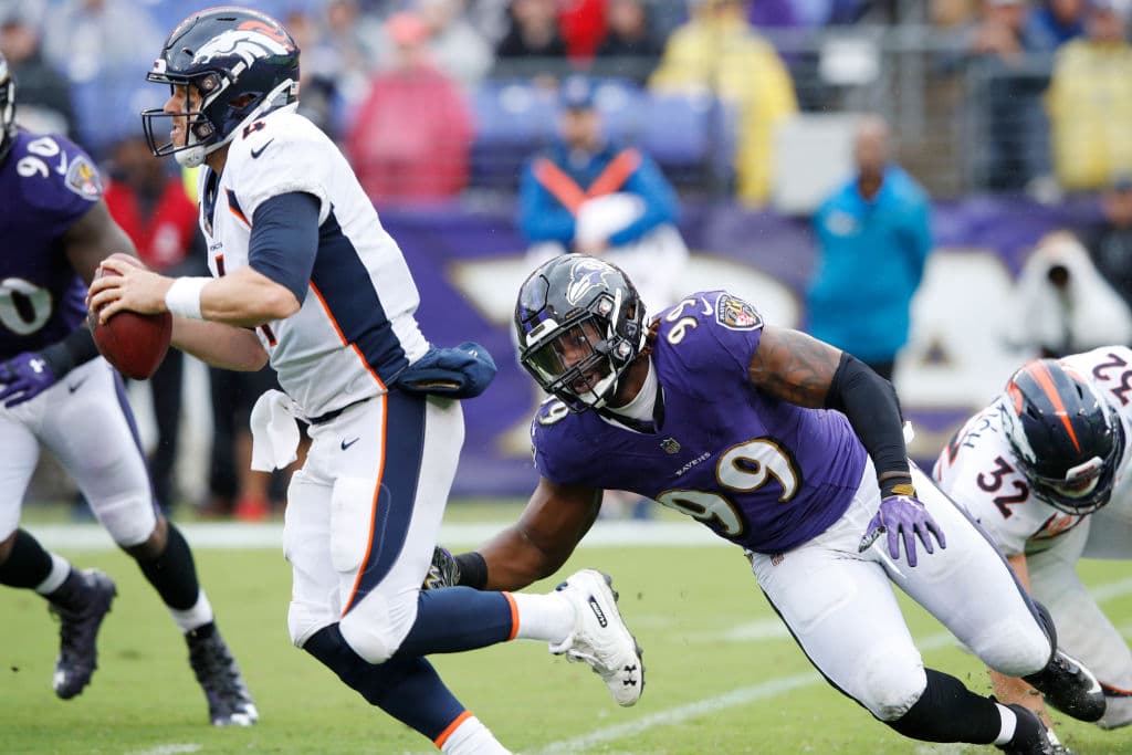 En total, la defensa de Baltimore acumuló nueve golpes al quarterback de Denver y un total de tres capturas a Keenum.