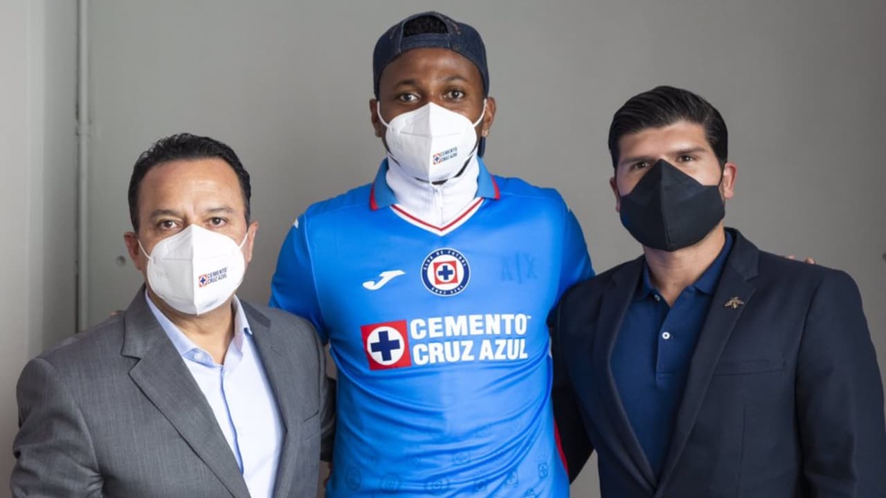 Michael Estrada es registrado con Cruz Azul y puede jugar ante Xolos
