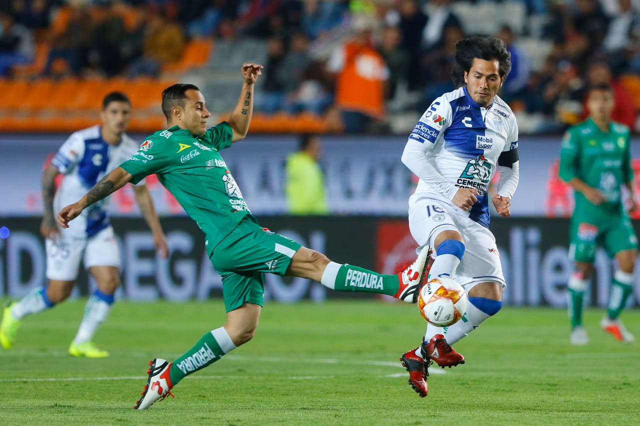 En los primeros minutos del encuentro ambos equipos mostraron intensidad y aún cuando los Esmeraldas no se jugaban nada, privaron a su rival del objetivo.