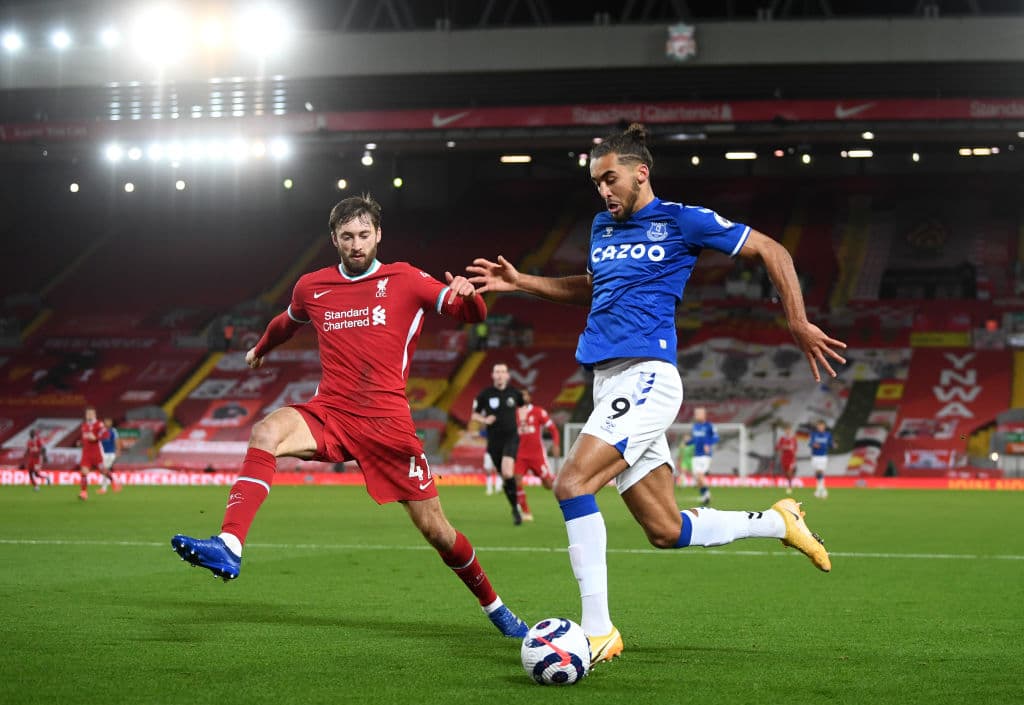 Richarlison (3’) marcó muy temprano en el partido para poner el frente a los de Ancelotti. Sigurðsson (83’) sentenció el resultado mediante la pena máxima. Liverpool y Everton cierran la jornada 25 con 40 unidades en la sexta y séptima posición del futbol inglés, momentáneamente.
