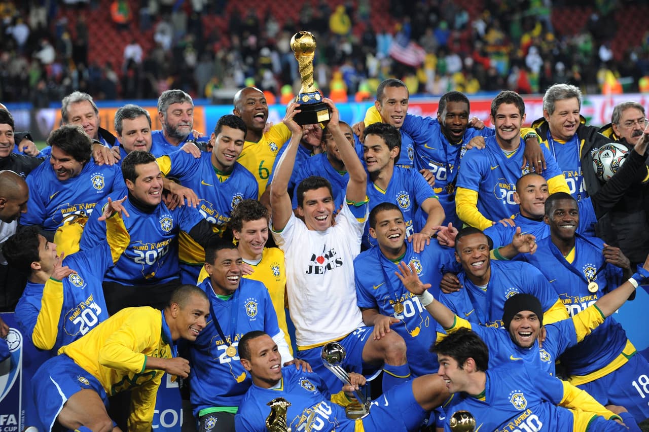 Pero, Brasil es Brasil, y vino de atrás con goles de Luis Fabiano y Lucio para hacerse de su tercer título de Copa Confederaciones.