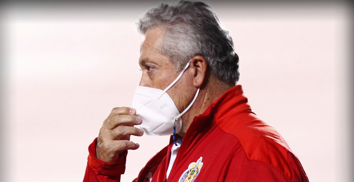 Chivas anuncia renovación de contrato para Vucetich