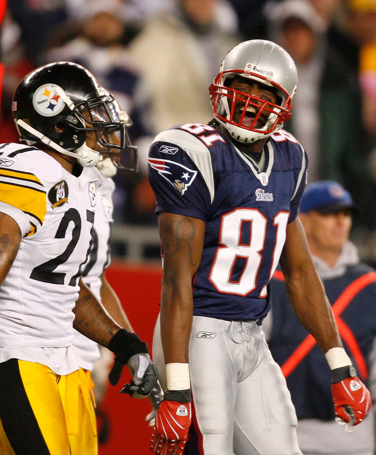 <b>Promedio de puntos por partido:</b> 36,8.
<b>Yardas aéreas por juego:</b> 295,7.
<b>Yardas terrestres por juego:</b> 115,6.
<b>Yardas por jugada:</b> 6,22.