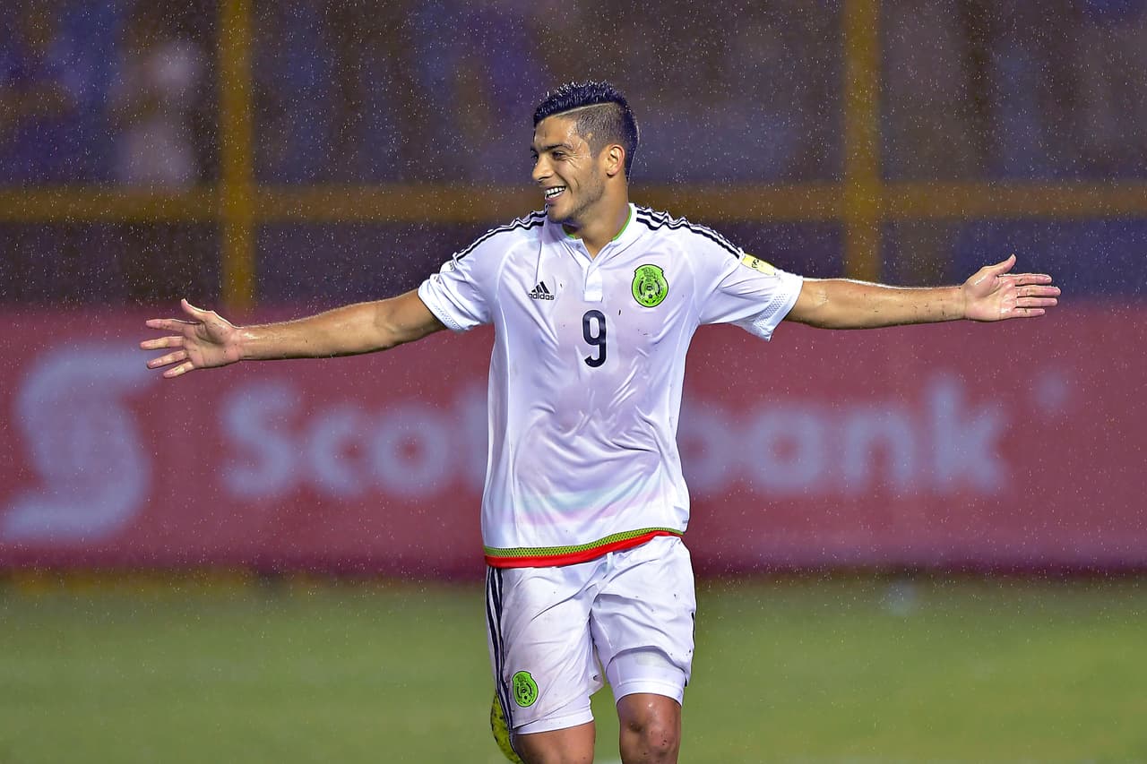 El delantero cobró un penal de estupenda manera al centro y raso y puso el definitvo 3-1.