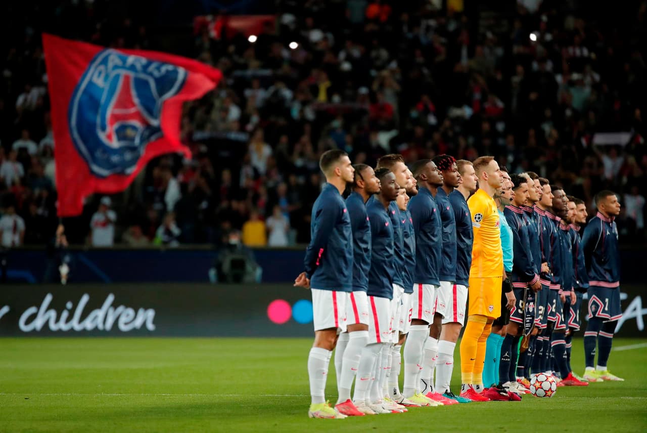 Barcelona se impone sobre el RB Leipzig 3-2 con doblete de Lionel Messi (67', 74') y gol de Kylian Mbappé (9'), mientras que para la escuadra alemana, fueron André Silva (28') y Nordi Mukiele (57') quienes sumaron anotaciones en el Parque de los Príncipes.