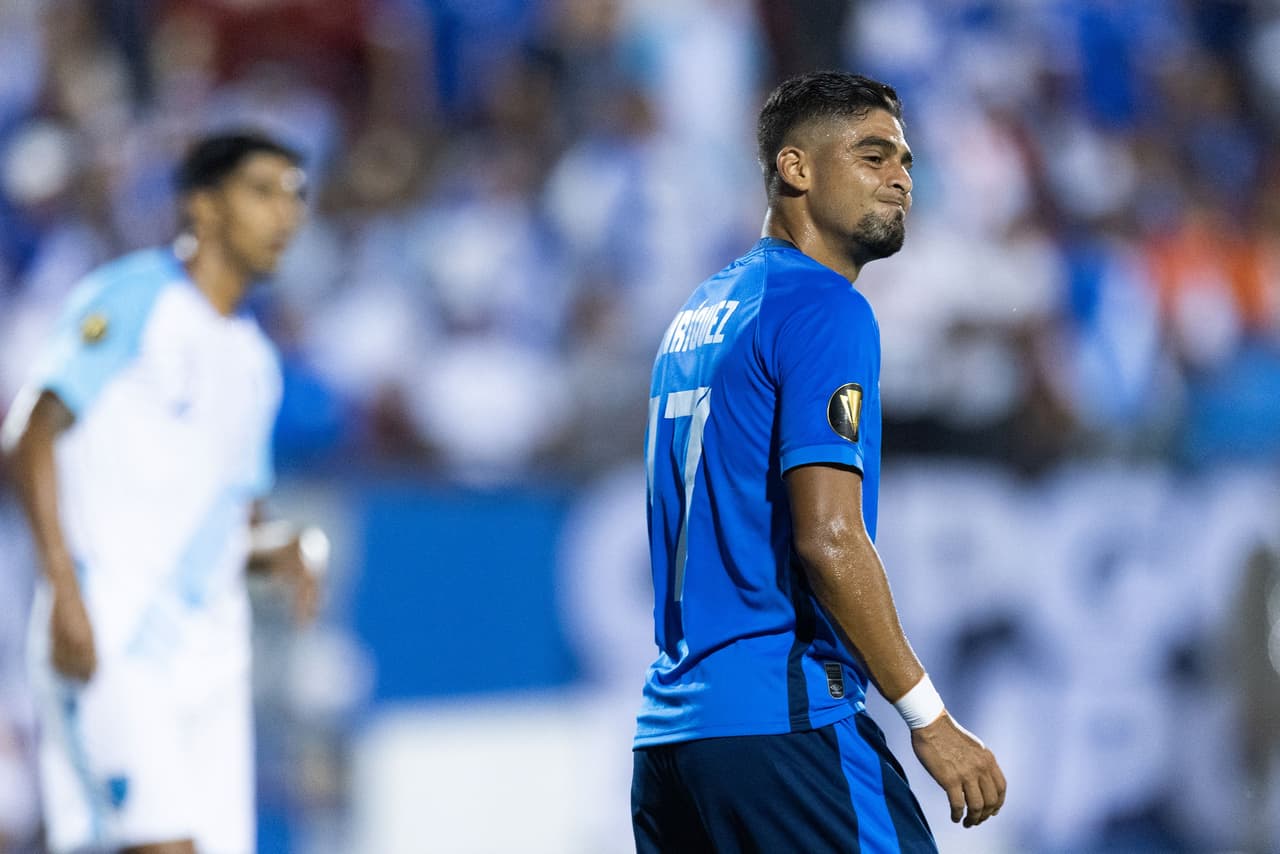 El Salvador se lleva los tres puntos ante Guatemala y se instala en la cima del Grupo A en la Copa Oro.