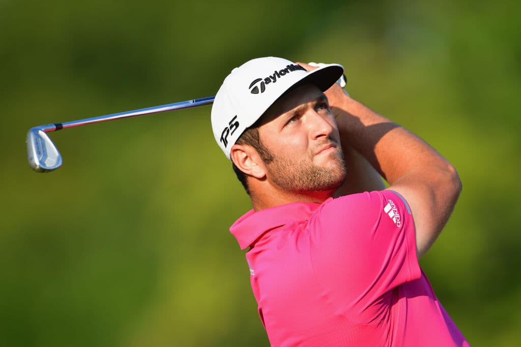 Este es un torneo en el que se obtiene lugar gracias a la posición en el escalafón mundial del PGA.