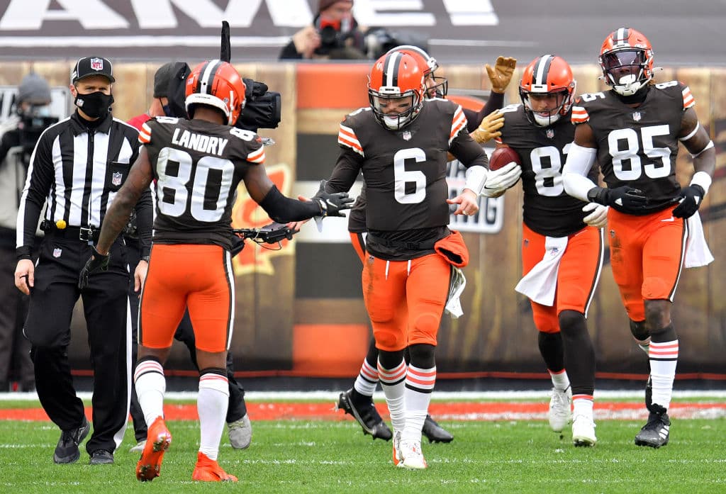 Cleveland es uno de los mejores equipos en los últimos y buscarán dar la campanada con grandes estrellas como Baker Mayfield, su incomparable backfield dividido entre Kareem Hunt y Nick Chubb y su poderoso juego aéreo con Jarvis Landry. Cabe recordar que Odell Beckham Jr. está fuera desde la semana 7 debido a una ruptura del ligamento cruzado.