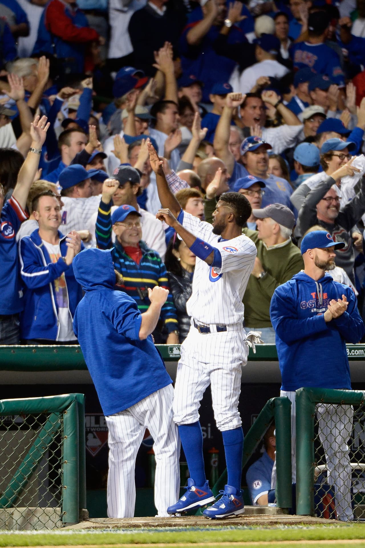 Los Cubs ganaron 8 a 6 a los Cardenales de Saint Louis y se colocan a un paso de ganar la serie divisional.